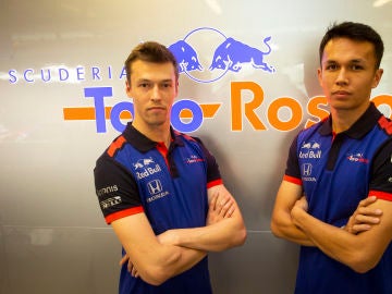 Alexander Albon y Daniil Kvyat, los pilotos de Toro Rosso Alexander Albon y Daniil Kvyat, los pilotos de Toro Rosso