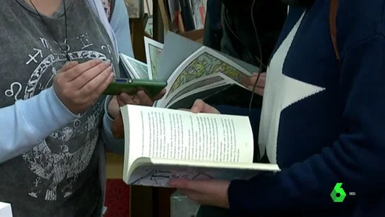 Francia facilita 500 euros para que los jóvenes lo gasten en cultura Francia facilita 500 euros para que los jóvenes lo gasten en cultura