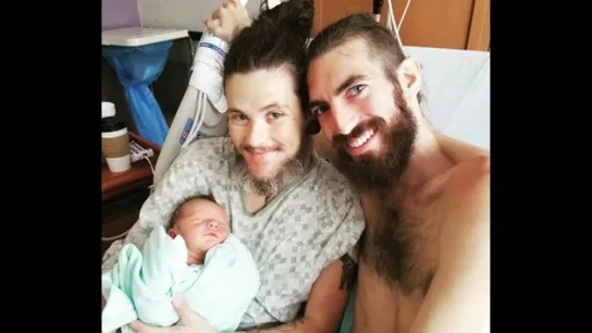 Wyley Simpson, el hombre que dio a luz a un bebé Wyley Simpson, el hombre que dio a luz a un bebé