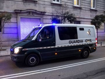 Llegada a la Audiencia Nacional de un furgón de la Guardia Civil (Archivo) Llegada a la Audiencia Nacional de un furgón de la Guardia Civil (Archivo)