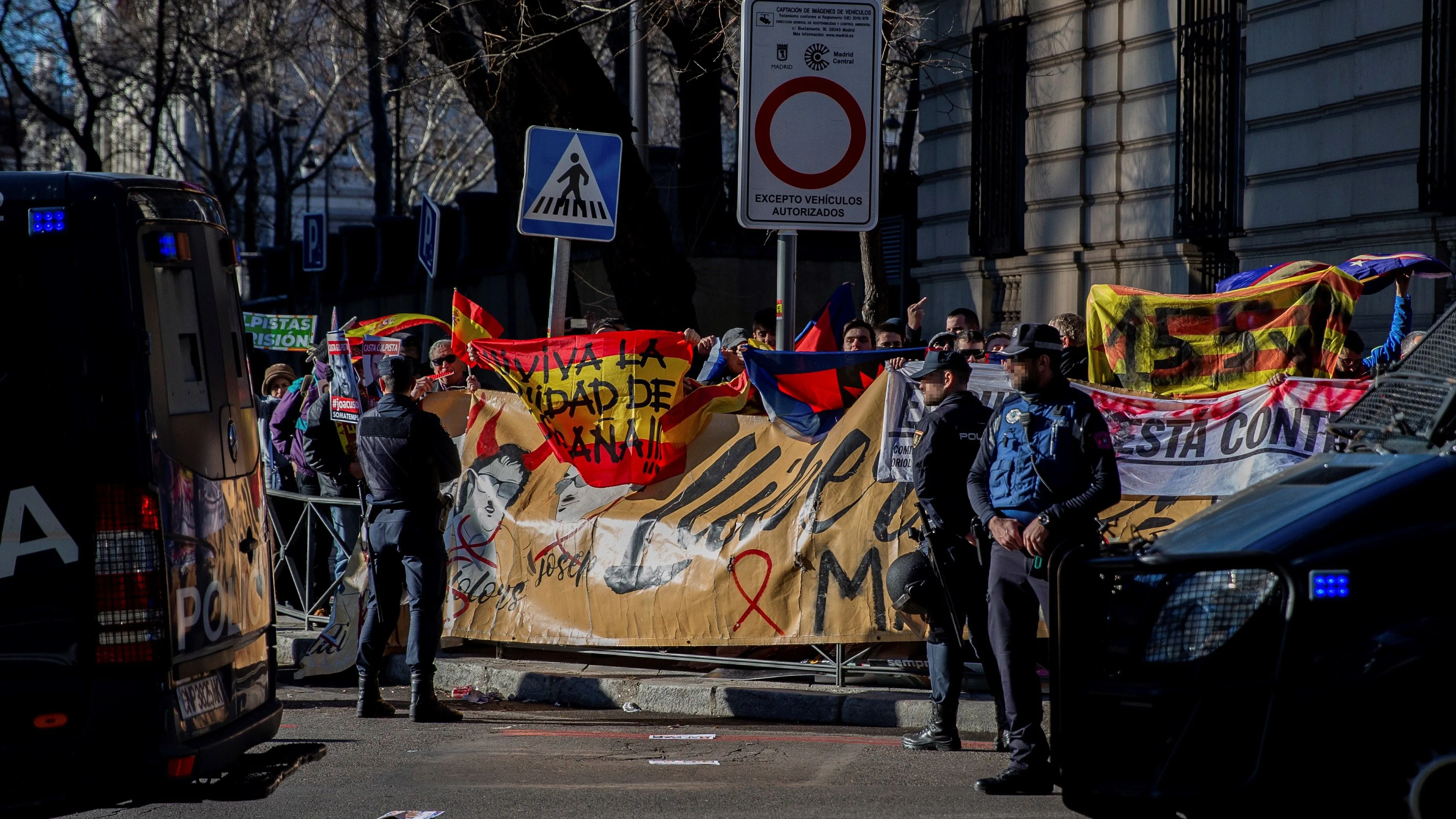 Perímetro de seguridad en torno al Tribunal Supremo por el juicio del 'procés'