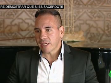 Regresa a Cádiz el falso sacerdote para demostrar a los feligreses que nunca ha mentido Regresa a Cádiz el falso sacerdote para demostrar a los feligreses que nunca ha mentido