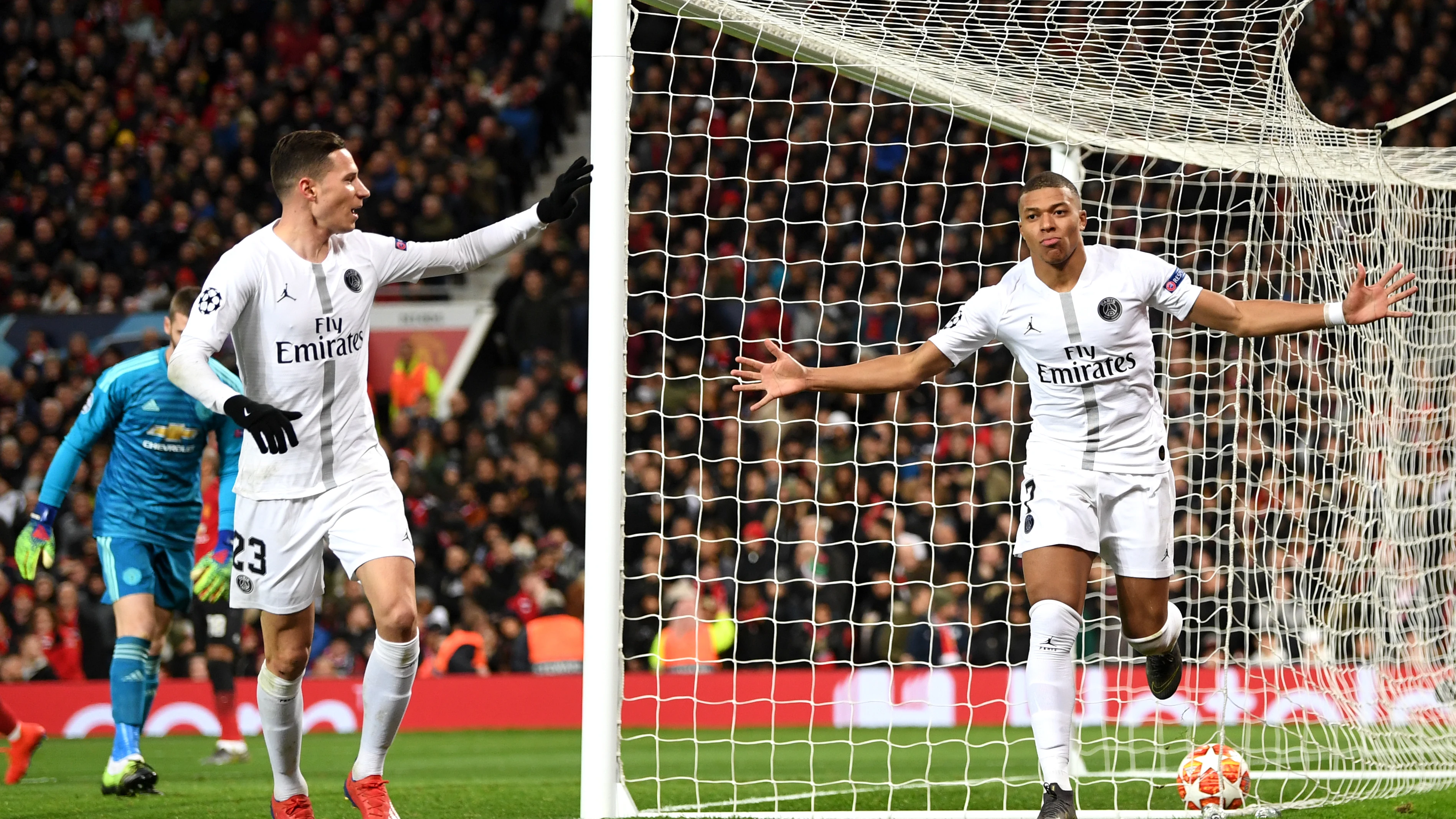 Mbappé celebra su gol en Old Trafford