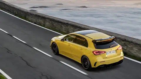 Mercedes-AMG A 35 Mercedes-AMG A 35