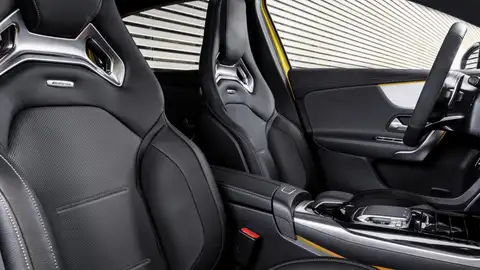 Mercedes-AMG A 35 Mercedes-AMG A 35