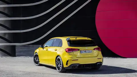 Mercedes-AMG A 35 Mercedes-AMG A 35