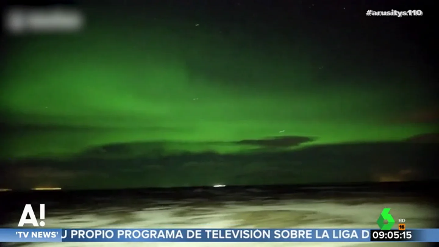 Así es como realmente se ve a simple vista una aurora boreal en Islanda Así es como realmente se ve a simple vista una aurora boreal en Islanda