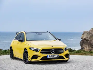 Mercedes-AMG A 35 Mercedes-AMG A 35