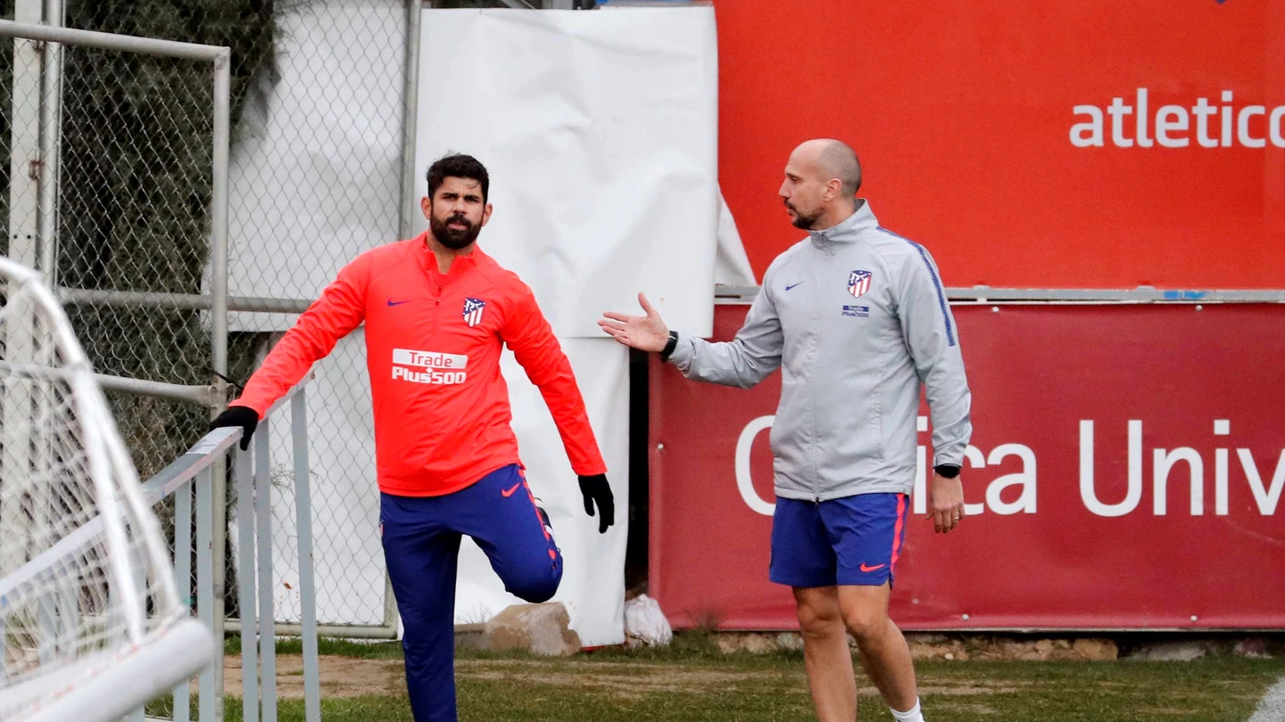 Diego Costa se ejercita en un entrenamiento con el Atlético de Madrid Diego Costa se ejercita en un entrenamiento con el Atlético de Madrid