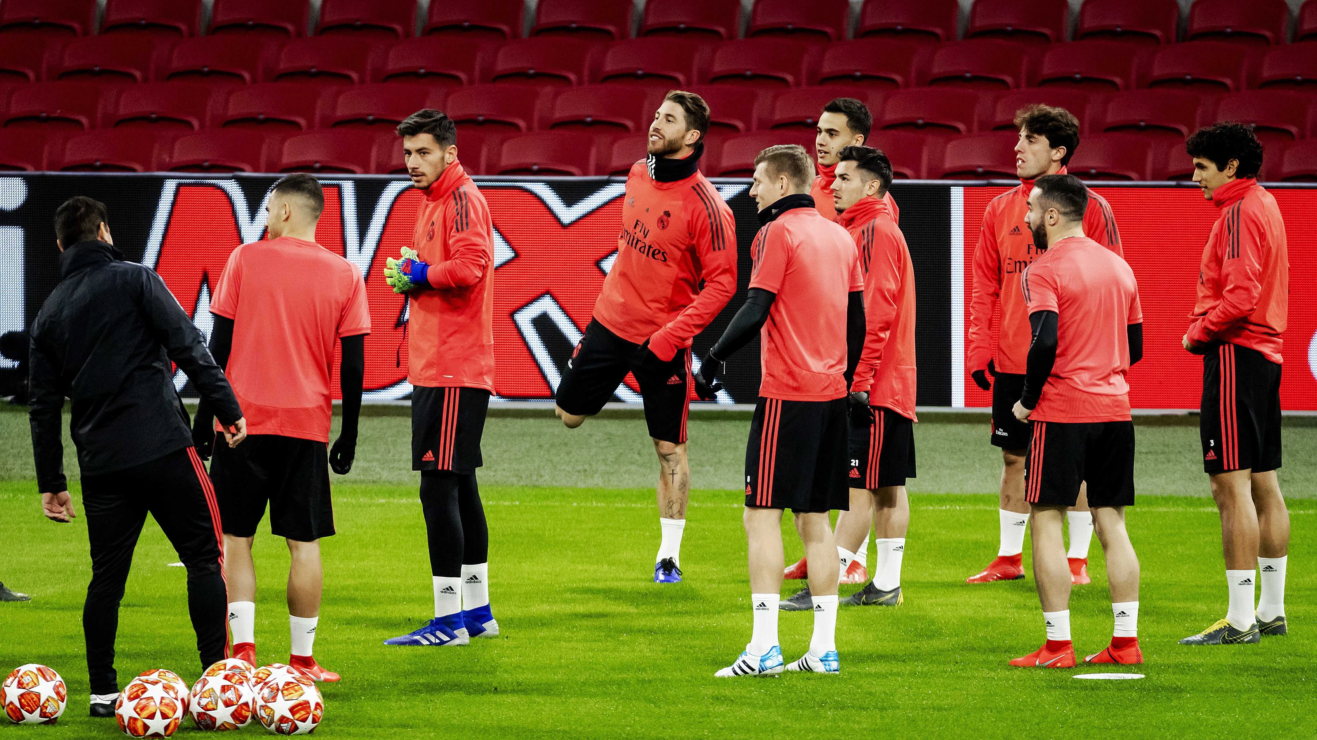 Los jugadores del Real Madrid se entrenan en Ajax