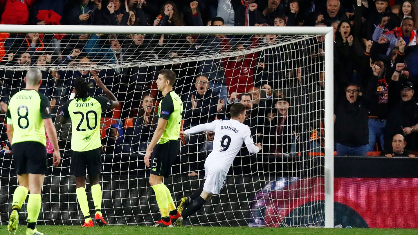 Kevin Gameiro celebra su gol ante el Celtic Kevin Gameiro celebra su gol ante el Celtic