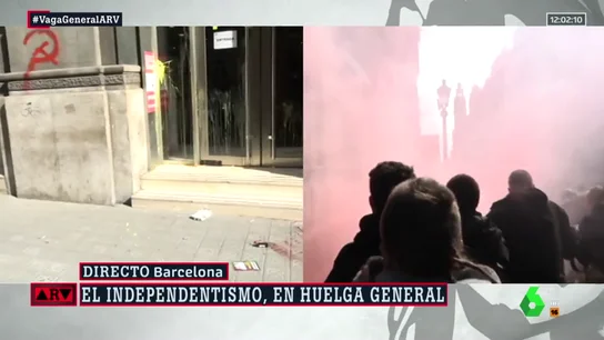 Atacan la sede de Comisiones Obreras con huevos, pintadas y botes de humo Atacan la sede de Comisiones Obreras con huevos, pintadas y botes de humo