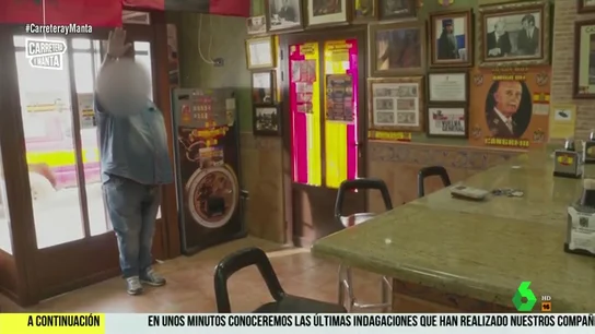 Carretera y Manta recorre los bares de España donde a día de hoy se canta el 'Cara al Sol' Carretera y Manta recorre los bares de España donde a día de hoy se canta el 'Cara al Sol'