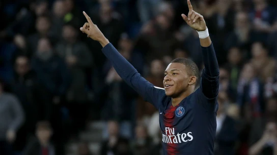 Mbappé celebra un gol Mbappé celebra un gol