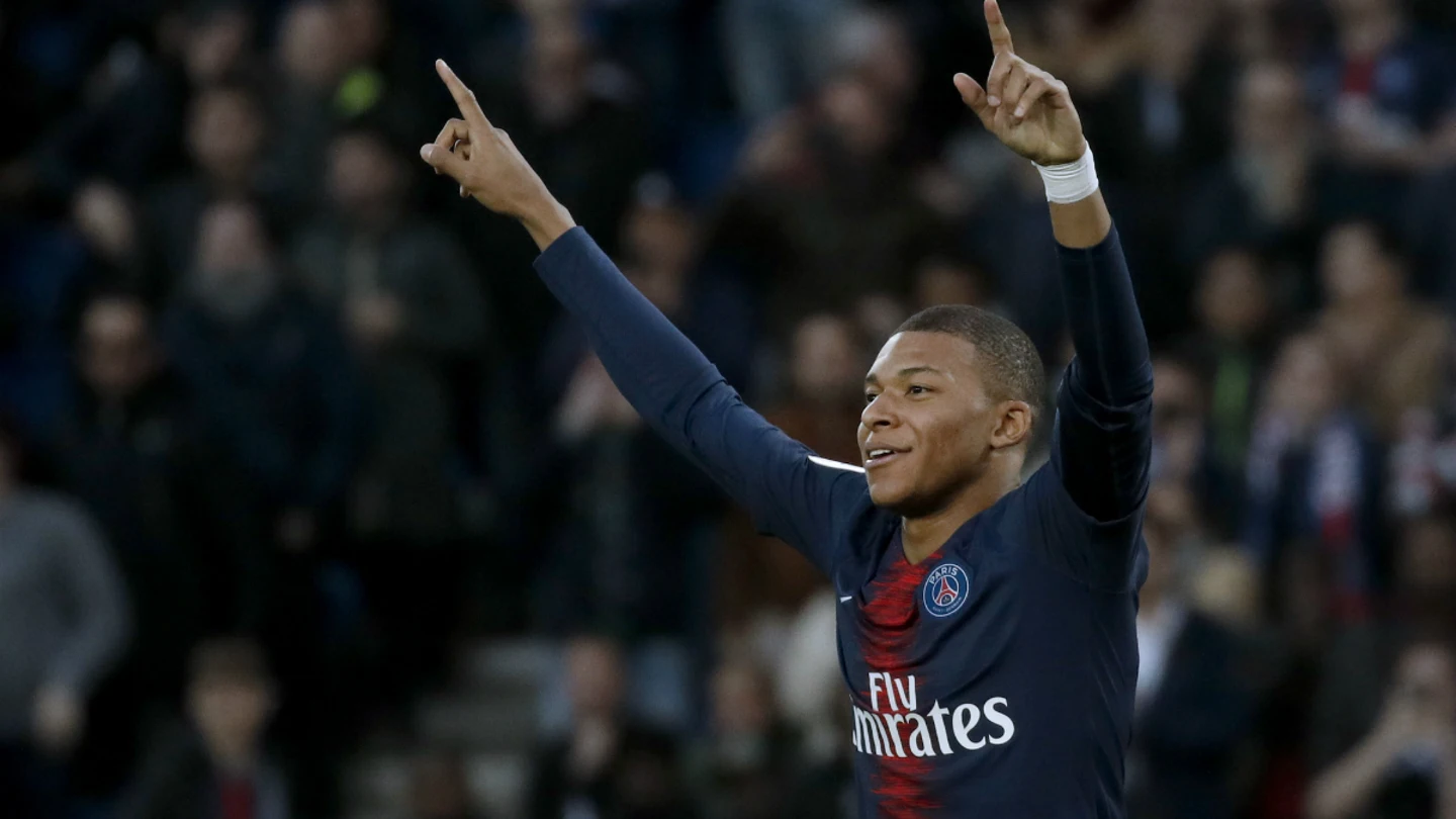 Mbappé celebra un gol Mbappé celebra un gol