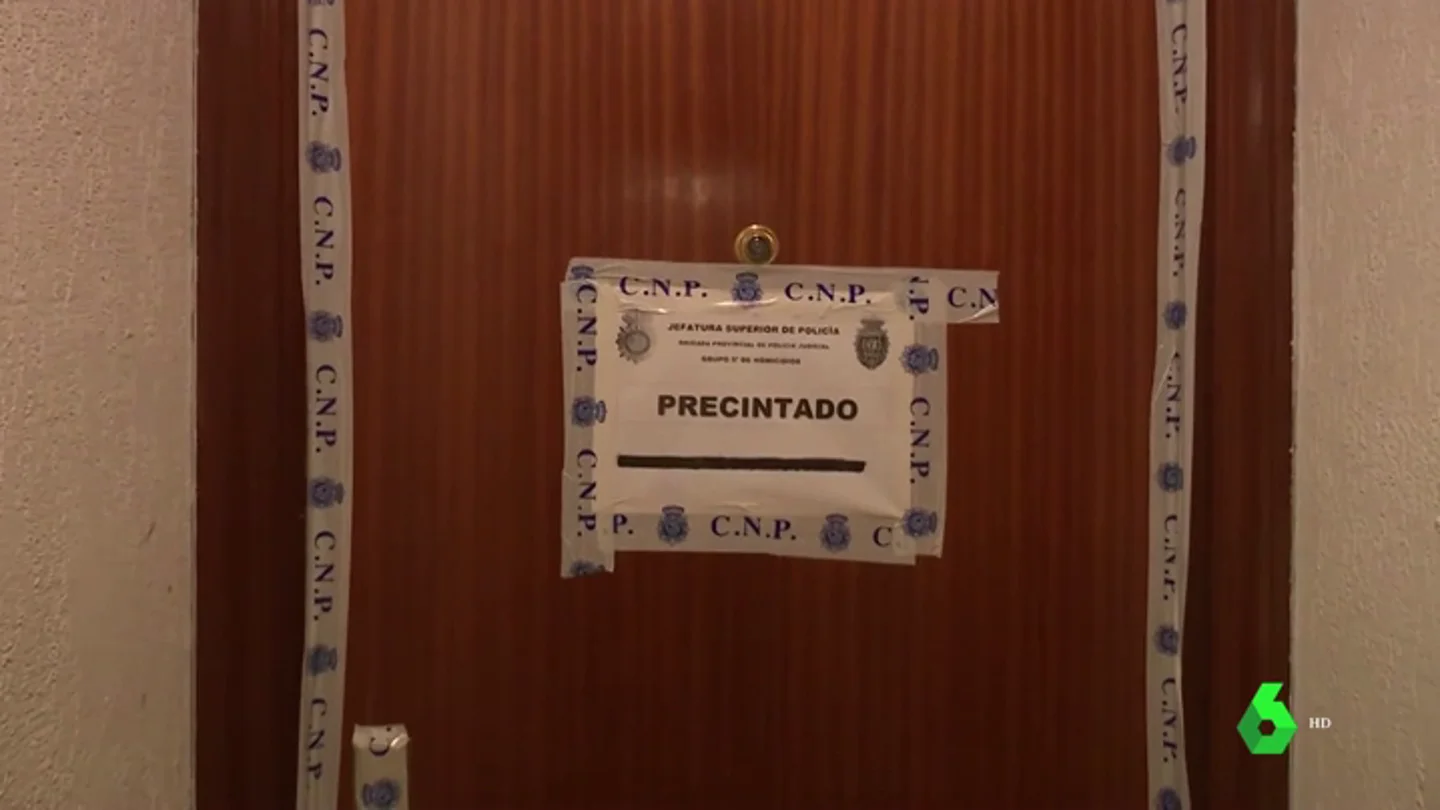 El 'caníbal' de Madrid dijo a la Policía que su madre estaba en casa: se la encontraron descuartizada en táperes El 'caníbal' de Madrid dijo a la Policía que su madre estaba en casa: se la encontraron descuartizada en táperes