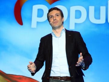El presidente del PP, Pablo Casado, durante su intervención en el acto 'La gran Granada' El presidente del PP, Pablo Casado, durante su intervención en el acto 'La gran Granada'