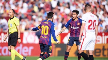 Leo Messi celebra un gol en el Sánchez Pizjuán