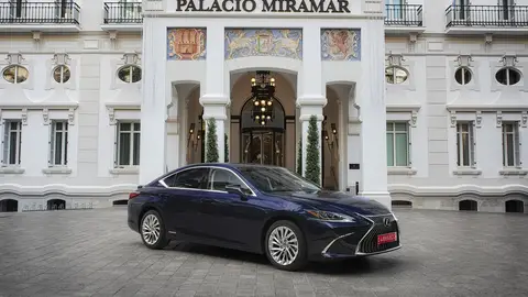 Lexus ES 300h Lexus ES 300h