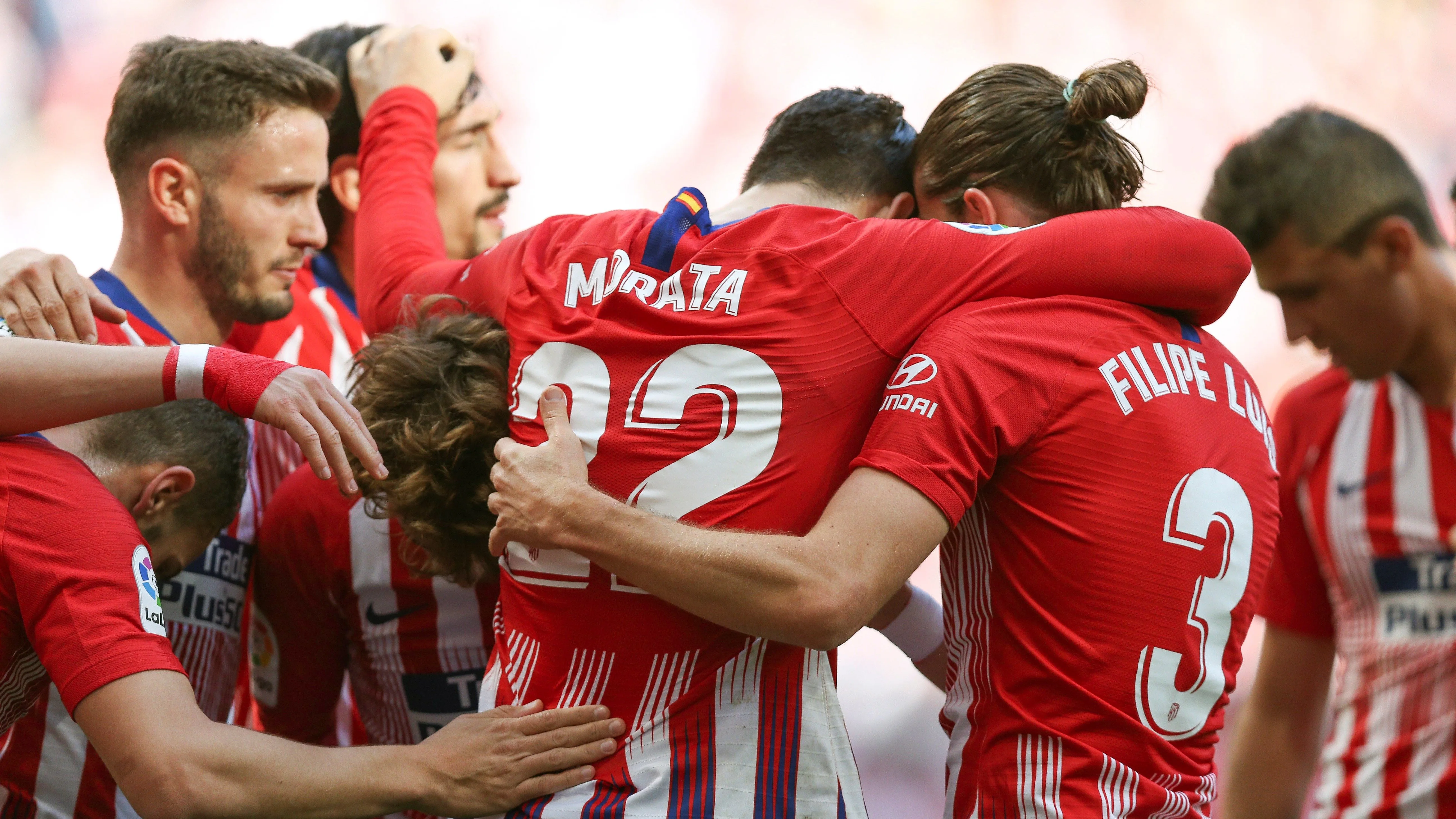 Los jugadores del Atlético celebran el gol de Morata ante el Villarreal