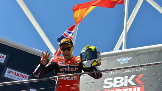 Bautista, tras ganar en Phillip Island Bautista, tras ganar en Phillip Island