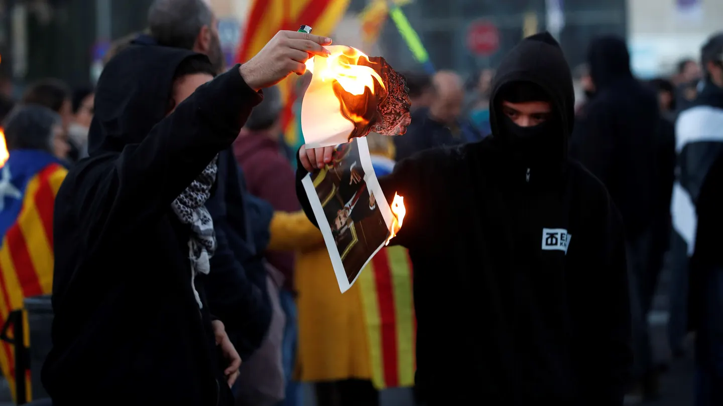 Un momento de la manifestación convocada por los Comités de Defensa de la República en protesta por la visita del rey Felipe VI Un momento de la manifestación convocada por los Comités de Defensa de la República en protesta por la visita del rey Felipe VI