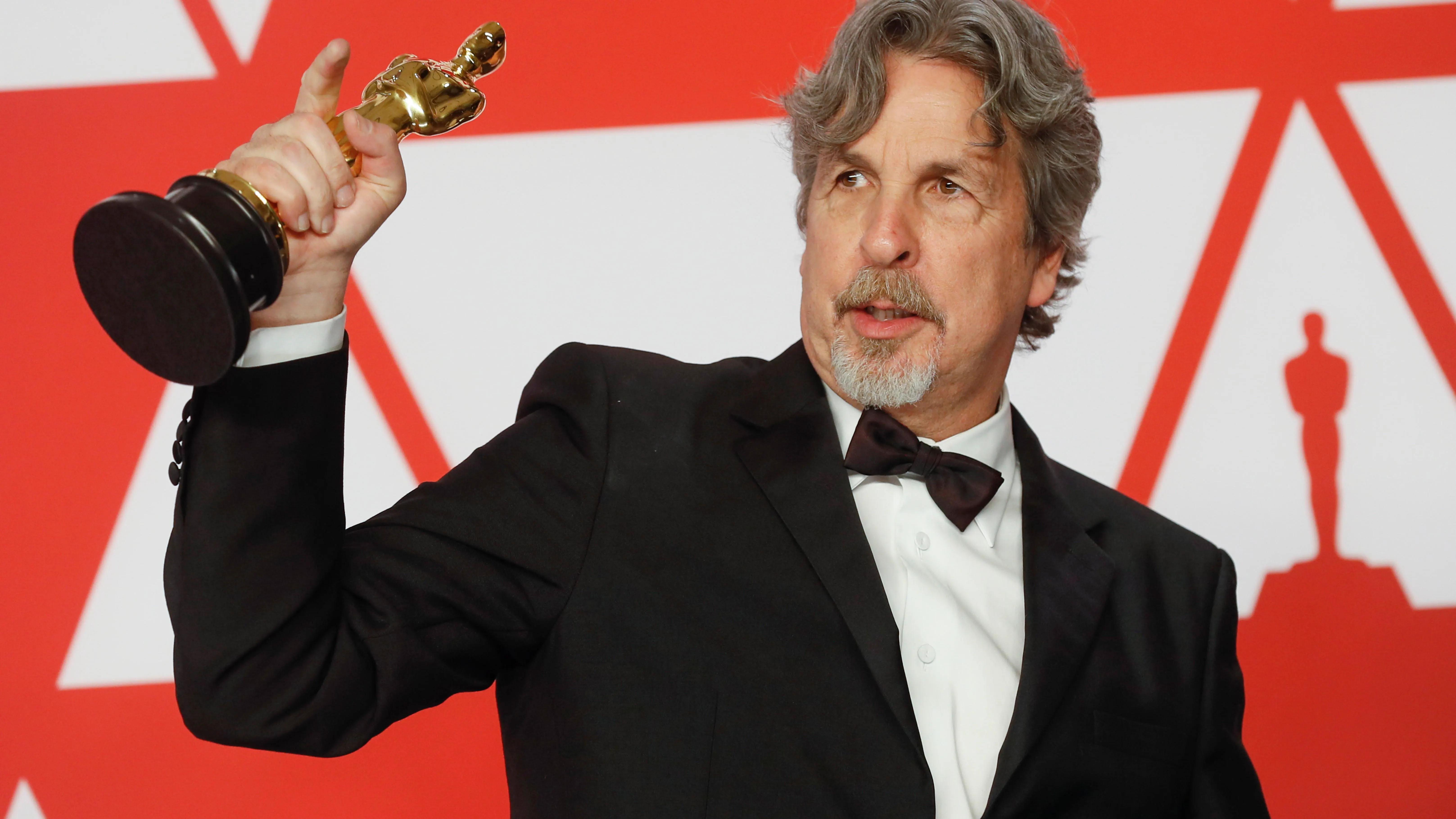 Peter Farrelly posa con el Oscar a Mejor Película por 'Green Book'