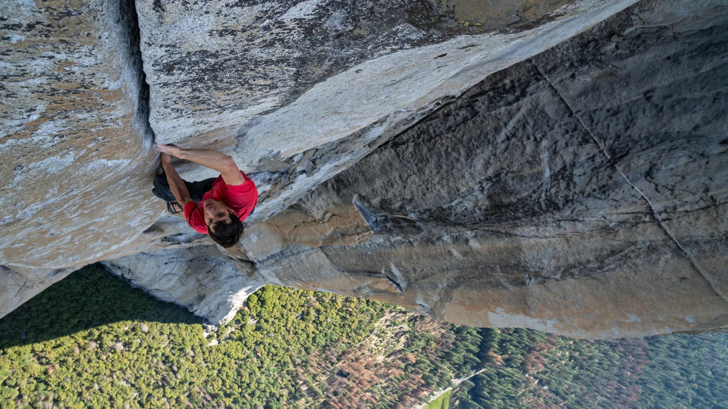 Alex Honnold ascendiendo El Capitán Alex Honnold ascendiendo El Capitán