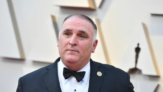 El famoso chef español José Andrés Alfombra roja Premios Oscar 2019