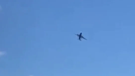 Un avión se zarandea 90º a ambos lados mientras intenta aterrizar en Gibraltar Un avión se zarandea 90º a ambos lados mientras intenta aterrizar en Gibraltar