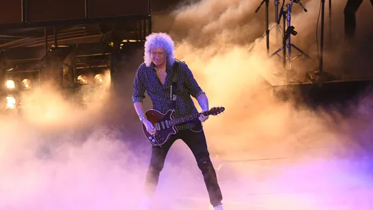 Brian May durante la actuación de Queen en la gala de los Oscar 2019 Brian May durante la actuación de Queen en la gala de los Oscar 2019