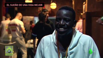 Ousmani Traore cumple su sueño tras cruzar el estrecho de Gibraltar en patera a los 14 años