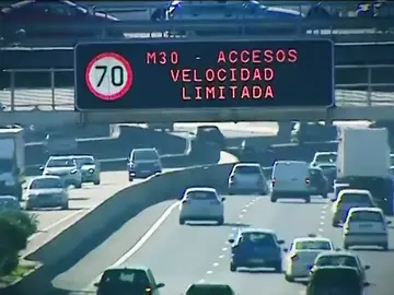 Madrid mantiene para este miércoles el escenario 1 del protocolo de contaminación limitando la velocidad a 70 km/h por la M-30 Madrid mantiene para este miércoles el escenario 1 del protocolo de contaminación limitando la velocidad a 70 km/h por la M-30