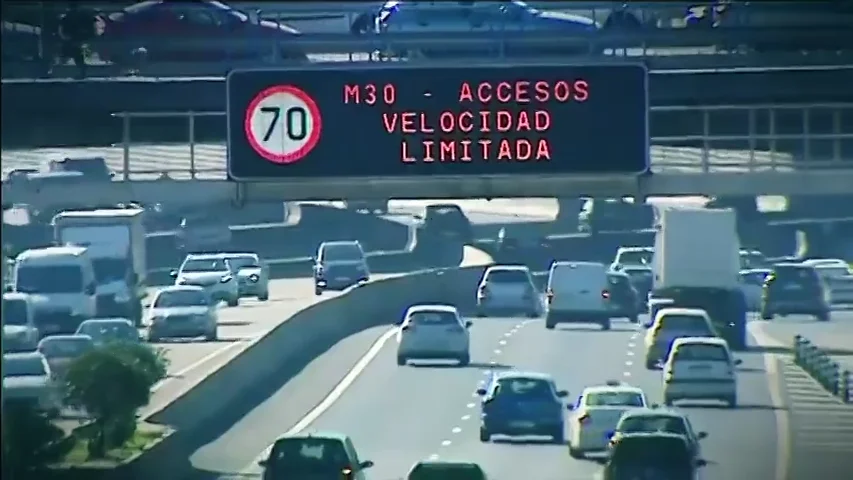 Madrid mantiene para este miércoles el escenario 1 del protocolo de contaminación limitando la velocidad a 70 km/h por la M-30 