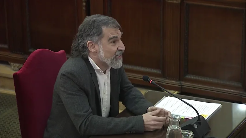 Jordi Cuixart se define como "activista social" en el juicio al 'procés': "El derecho a votar en Cataluña se gana votando"