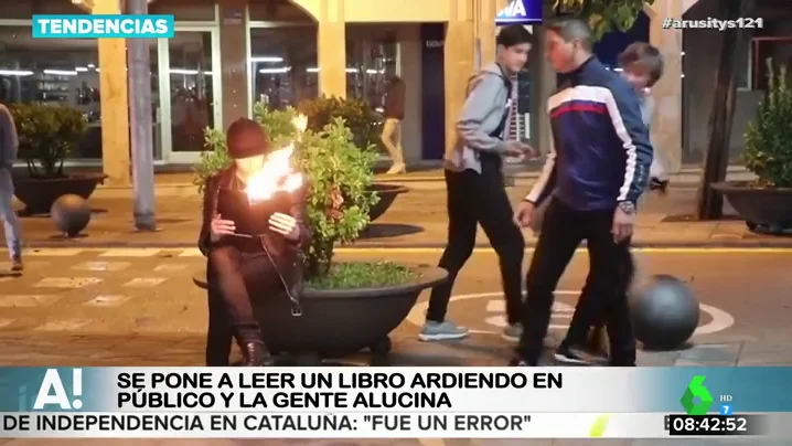 La cámara oculta que te hará correr como si vieras al demonio: así es la divertida reacción de la gente