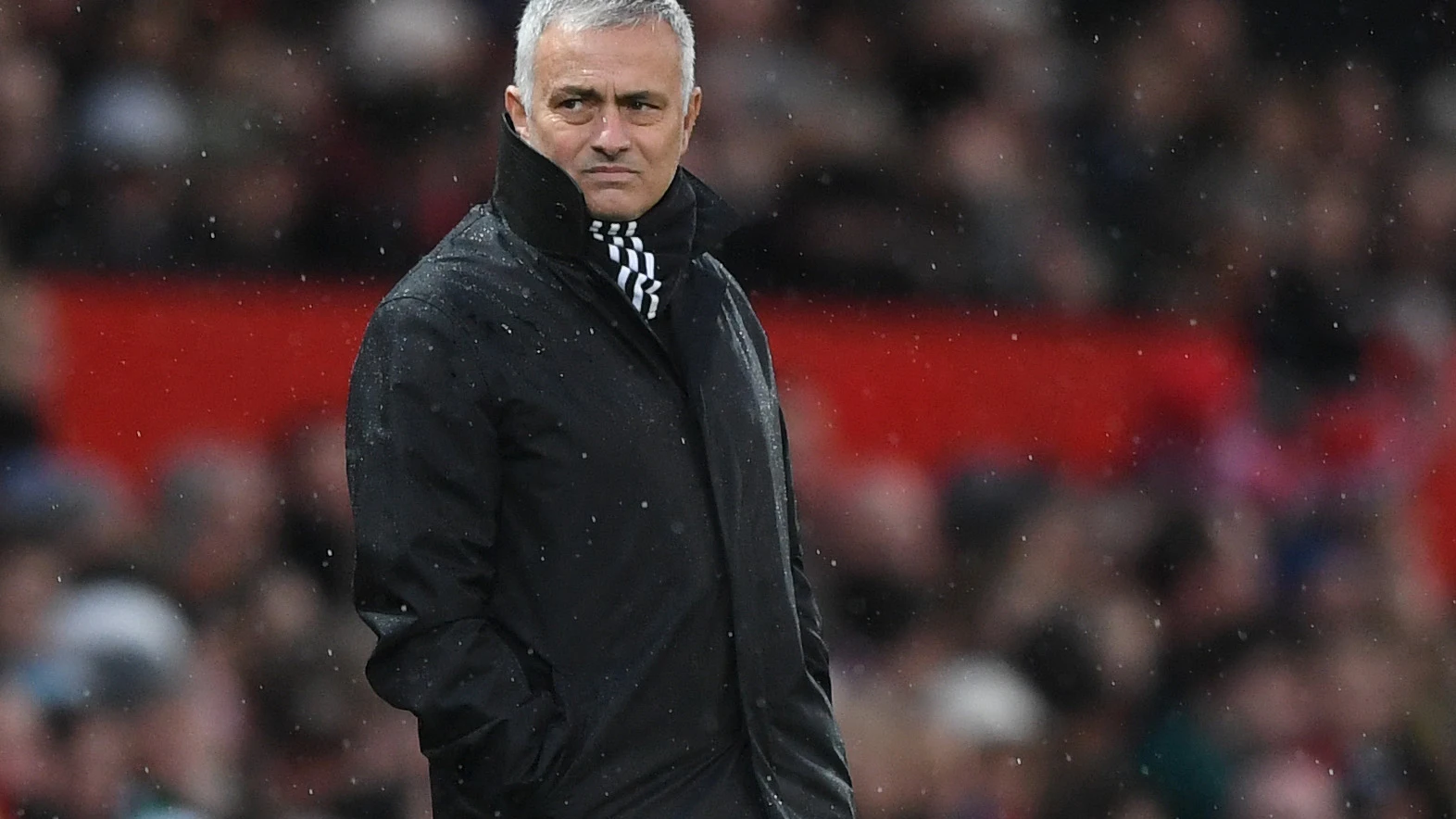 Mourinho en un partido del Manchester United