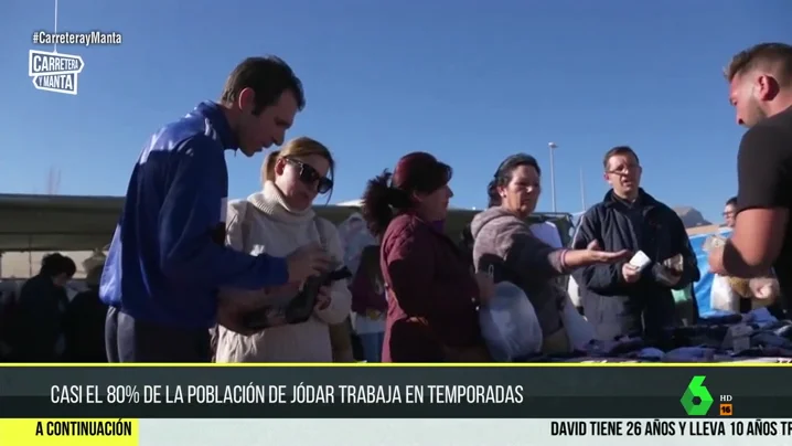 El día a día en Jódar, un pueblo de temporeros: "Aquí solo quedan los niños y los jubilados"