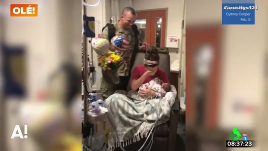 La emotiva sorpresa de un militar: viaja desde Kuwait hasta el hospital donde acaba de dar a luz su mujer La emotiva sorpresa de un militar: viaja desde Kuwait hasta el hospital donde acaba de dar a luz su mujer