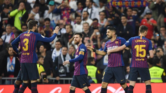 Luis Su&aacute;rez celebra su gol con el Barcelona