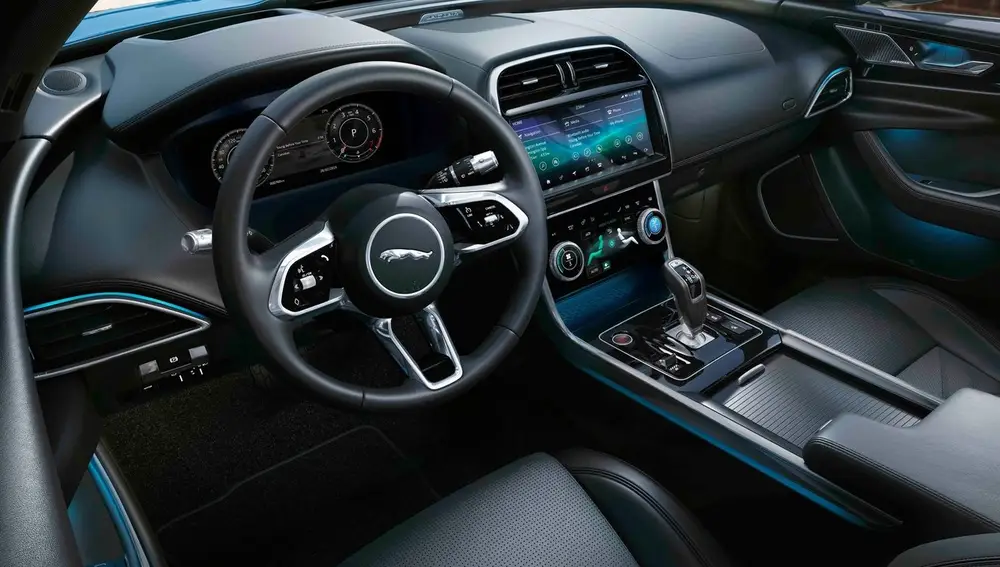 Jaguar XE 2020