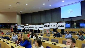 Protesta contra la asistencia de VOX a una conferencia en el Parlamento Europeo