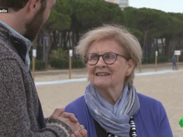 Viaja a Francia para "honrar y recordar" a sus padres republicanos: "España se ha portado fatal con los exiliados"