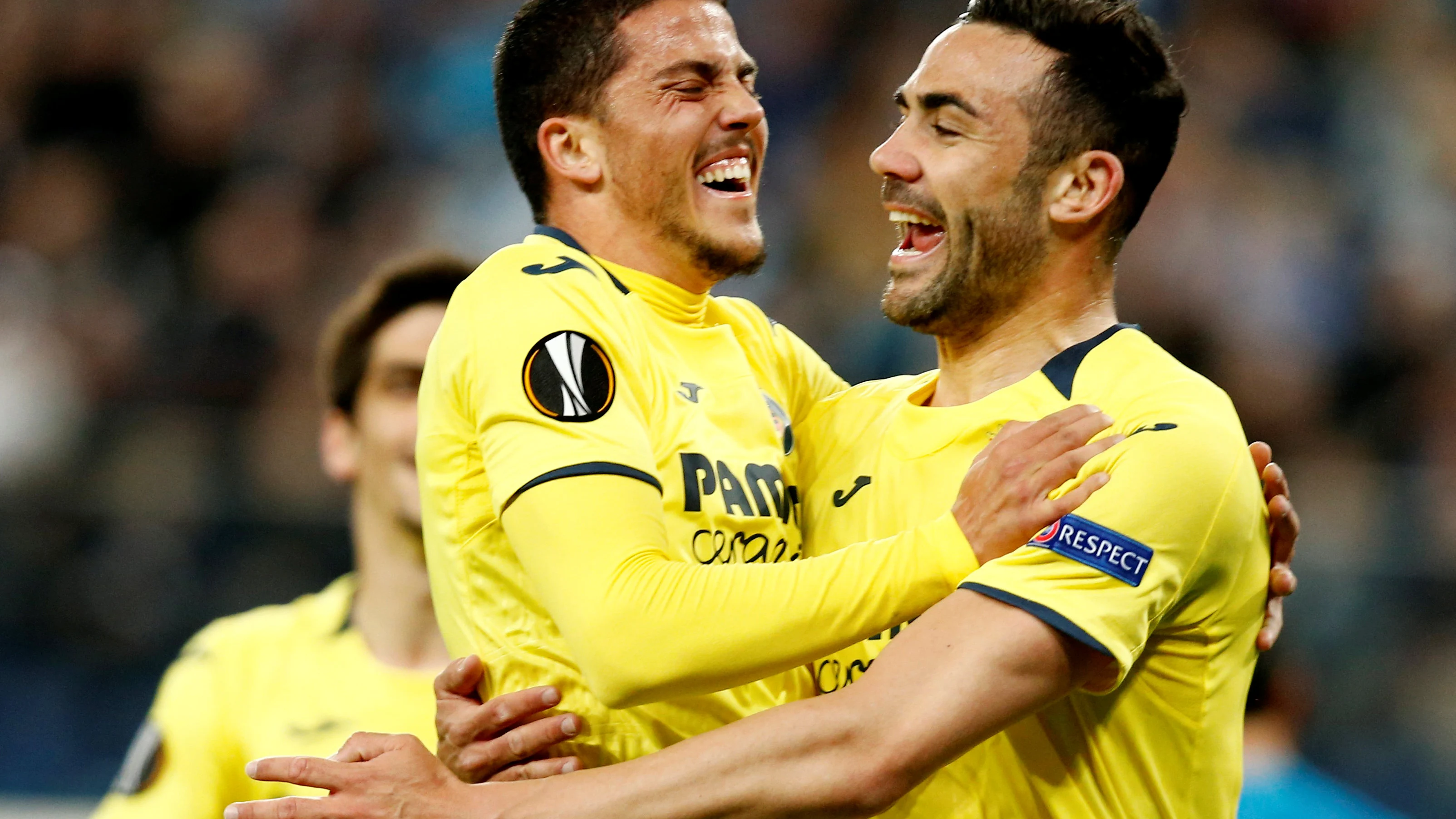 Iborra y Fornals celebran uno de los goles del Villarreal ante el Zenit