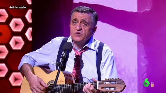 Wyoming defiende cantando la huelga feminista del 8M: "El morado es el color del futuro aunque ahora mismo todo parezca muy oscuro" Wyoming defiende cantando la huelga feminista del 8M: "El morado es el color del futuro aunque ahora mismo todo parezca muy oscuro"