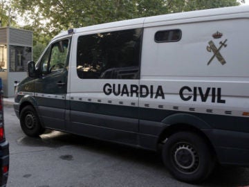 Furgón de la Guardia Civil.
