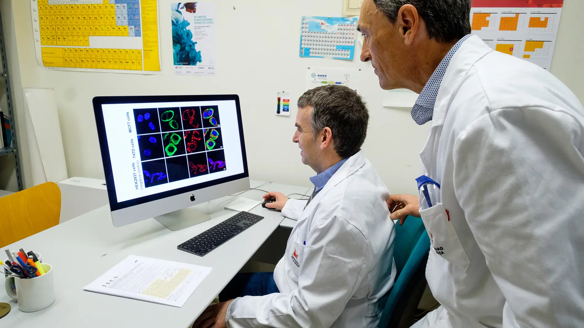 Investigadores en un laboratorio de la Universidad de La Rioja