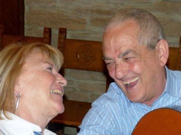 Maribel Tellaetxe, junto a su marido. Maribel Tellaetxe, junto a su marido.