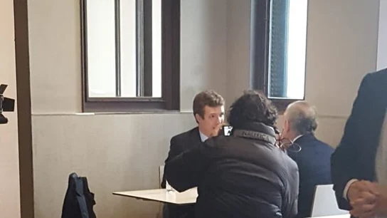 Pablo Casado concede una entrevista en el bar Kotxa de Alsasua Pablo Casado concede una entrevista en el bar Kotxa de Alsasua