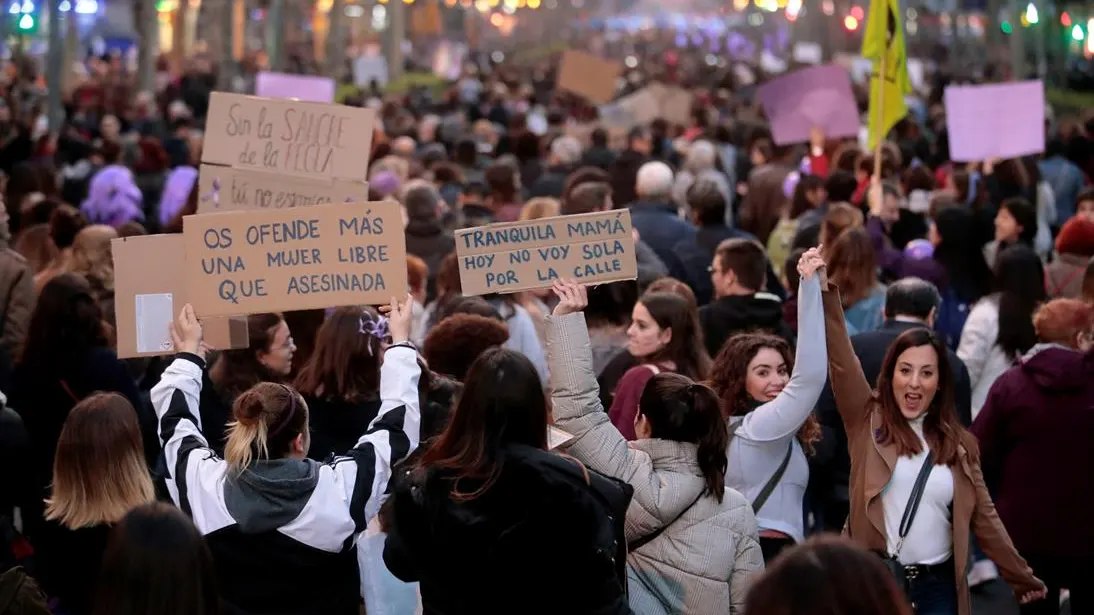 Marcha feminista en Barcelona